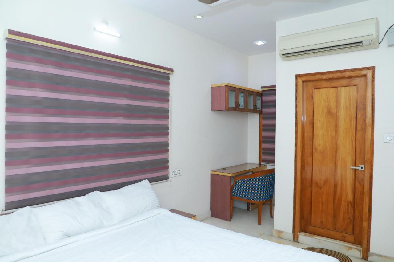 Hill View Paradise - 2Bhk'S & Rooms - A Golden Group Of Premium Home Stays - ティルパティ エクステリア 写真